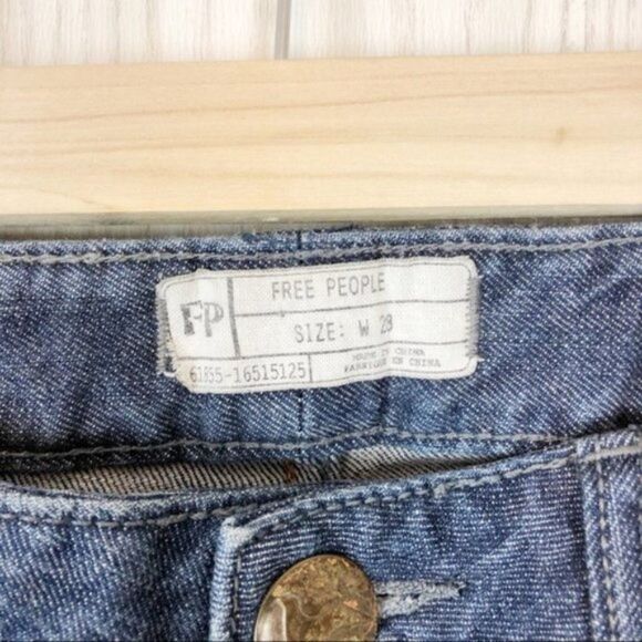 Free People | Dark Wash Skinny Jeans Ankle Zipper Detail Size 28 - Picture 6 of 6